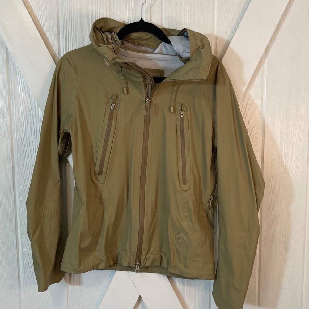 Descente Tan Hooded Jacket